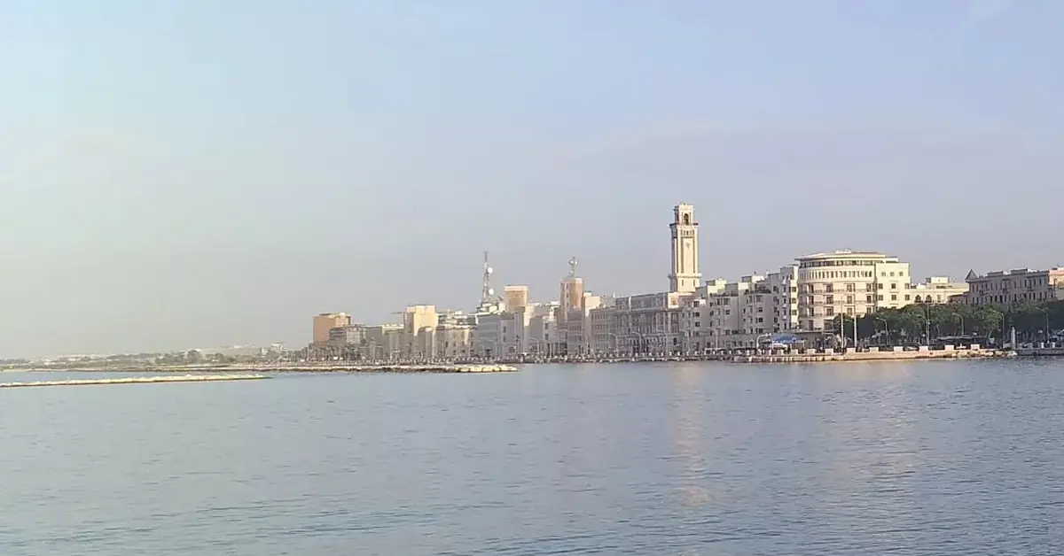 El Muelle San Nicolás de Bari