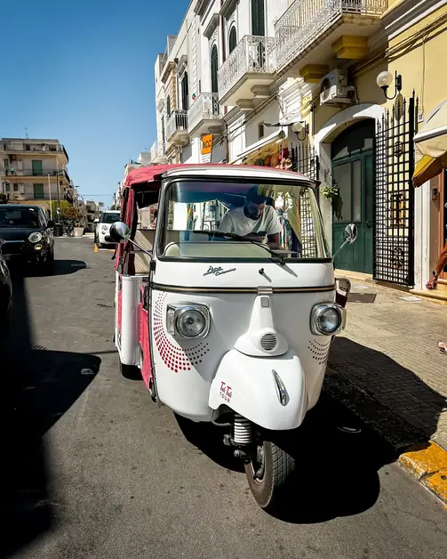 Découvrez Polignano en Ape