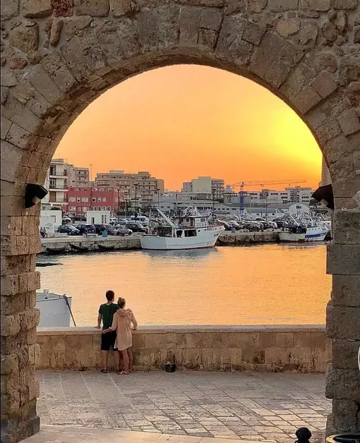 Monopoli y su puerto