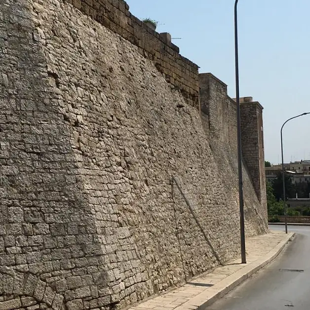 The Gates of Bitonto