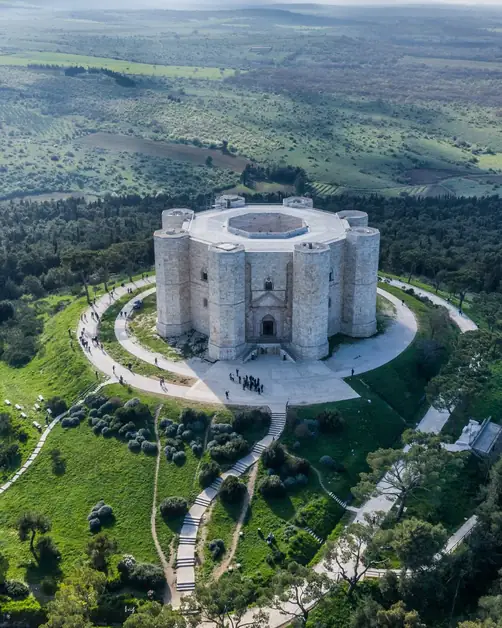 Visita Castel del Monte: Guía Práctica