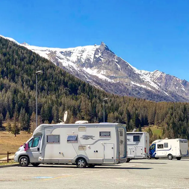Area camper a Lillaz per una sosta indimenticabile