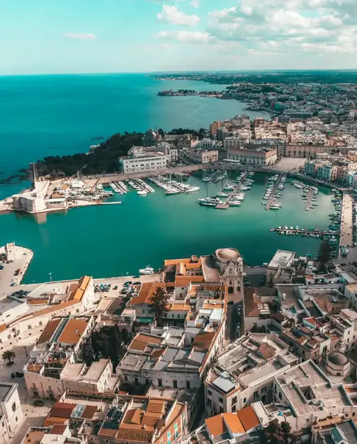 Guida completa alla ZTL di Trani per turisti