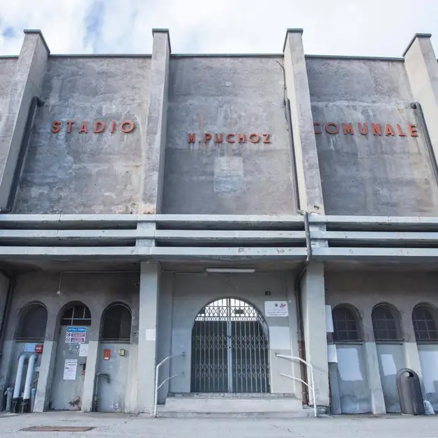 Entdecken Sie den Charme des Mario Puchoz Stadions in Aosta