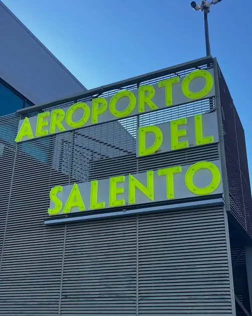 Guida pratica per raggiungere Lecce dall'aeroporto di Brindisi