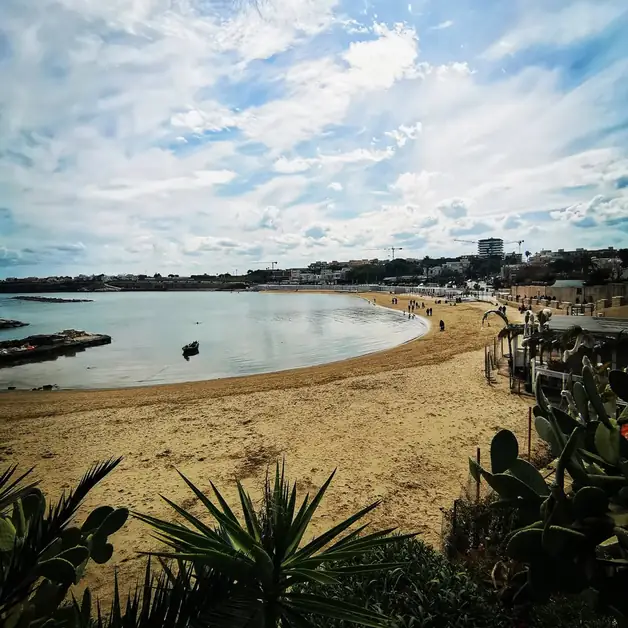 Le migliori spiagge libere a Trani per l'estate