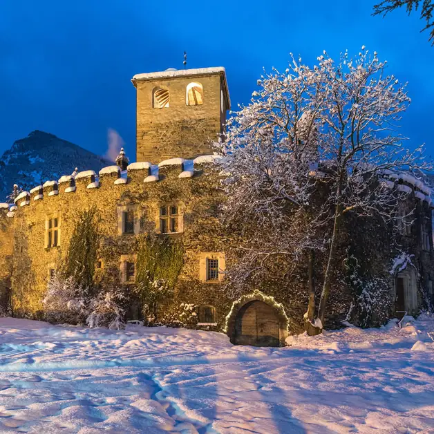 Die winterliche Magie des Schlosses von Introd