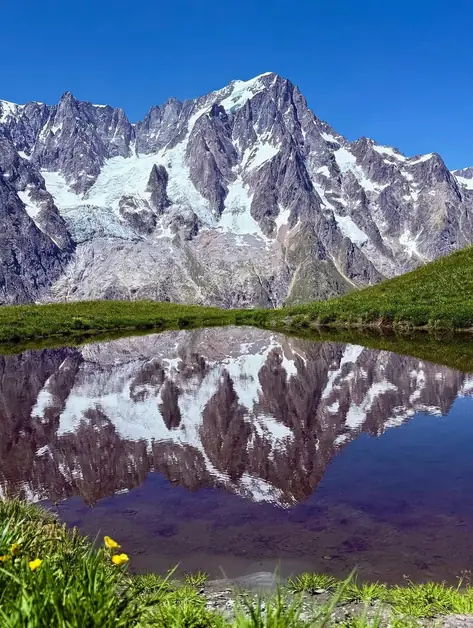 Trekking indimenticabile dalla Val Veny al Lago Checrouit