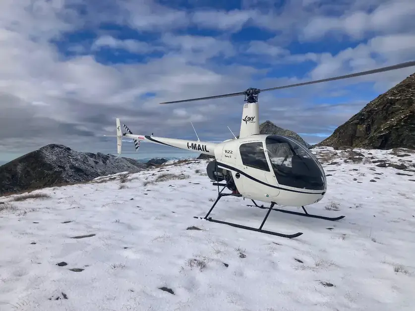 Costs of scenic flights and heliski in Aosta Valley