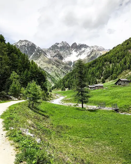圣巴尔特勒米山谷的必游徒步旅行