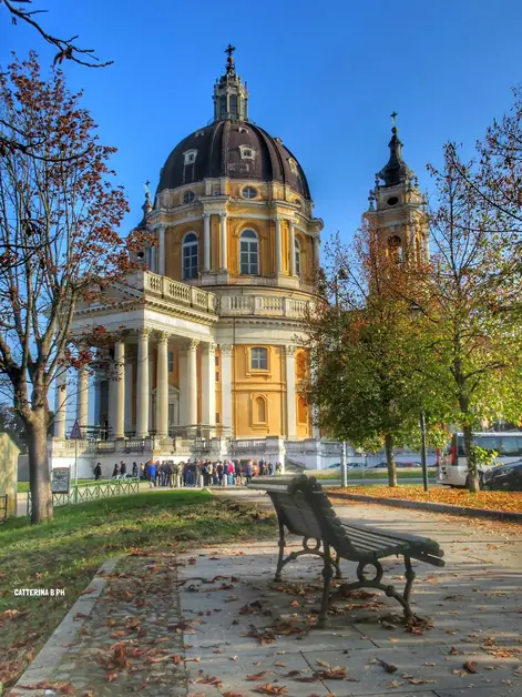 Otoño en la Basílica de Superga entre colores e historia