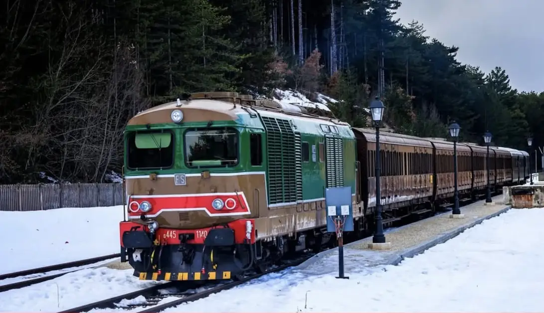 イタリアのトランスシベリアでクリスマスの魔法を再発見