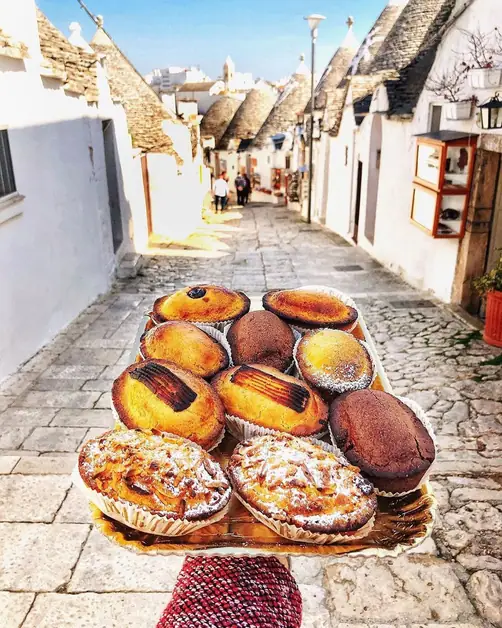 Breakfast in Alberobello