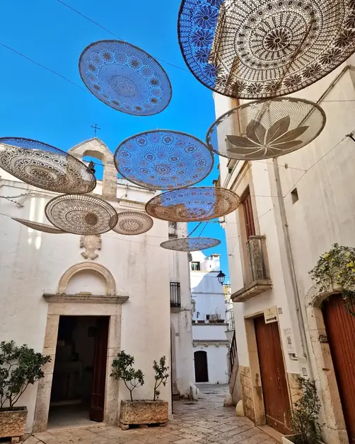 Discover Locorotondo in a Day