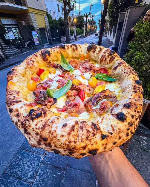 Puglian Pizza: A Taste Journey