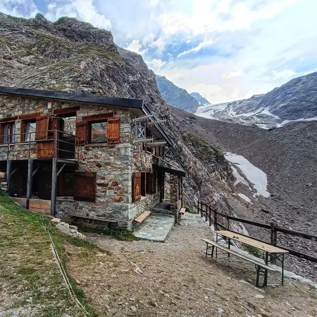 Rifugio Aosta the ideal destination for mountain lovers