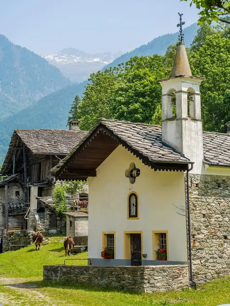 Valley of Lys adventures and unique traditions