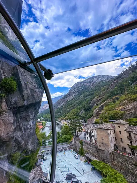 Visit the Forte di Bard and discover its secrets