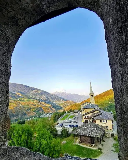 Discover the charm of Introd between history and nature