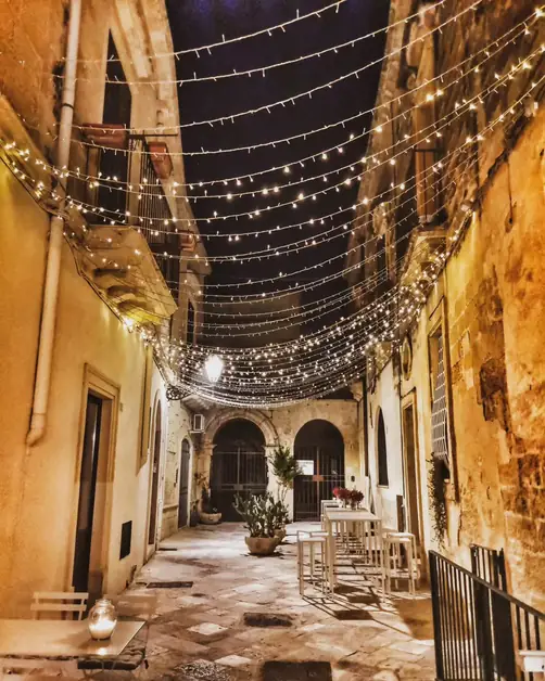Discover the wonders of Lecce's historic center