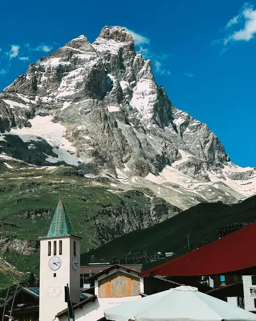 Low-cost travel from Aosta to Cervinia by bus