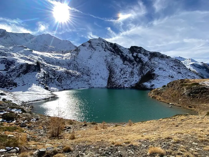 Trekking Lake Loie between landscapes and adventures