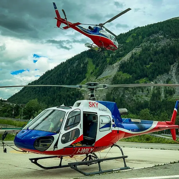 Experience the thrill of scenic flights in Aosta Valley