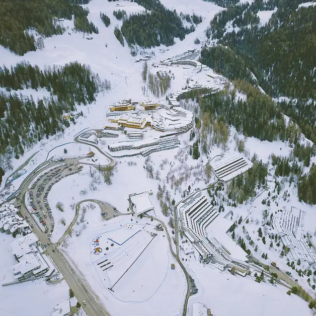 How to reach Pila from Aosta by car