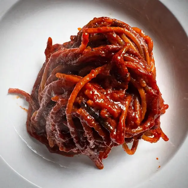 Spaghetti all'assassina the iconic dish of Bari