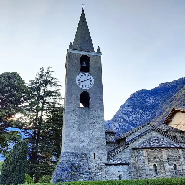The Church of San Martino in Arnad between art and history