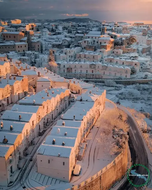 The magic of snow in Monte SantAngelo Puglia