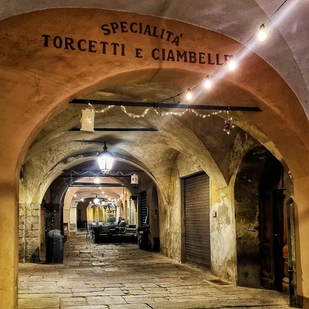 The secrets of Piedmontese butter torcetti