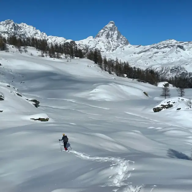 Winter Wonders at Lake Serrù and Alpe Cà Bianca