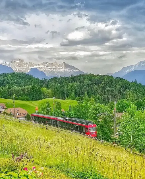 Discover the Trenino del Renon and its wonders