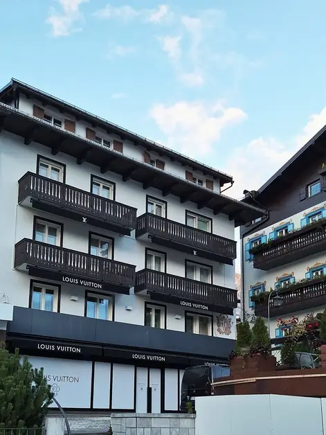 Exclusive shopping in Cortina d'Ampezzo