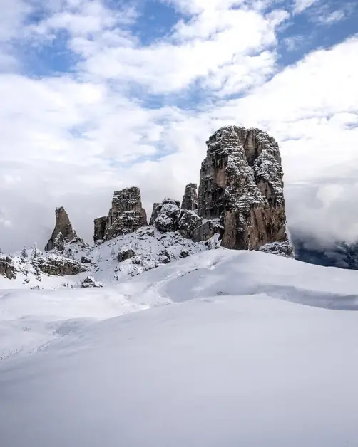 Five Towers and ski lifts for skiers