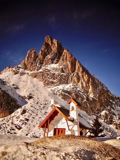 Sass de Stria perfect destination for hikers and historians