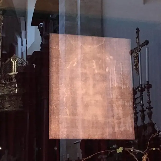 The Shroud of Turin between faith and mystery
