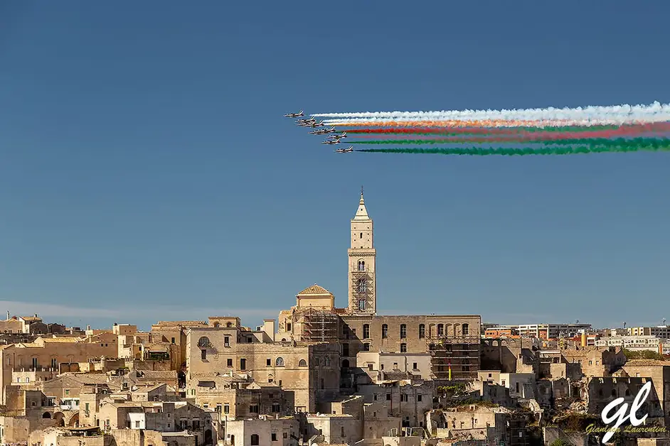 Complete guide to reach Matera from Bari airport