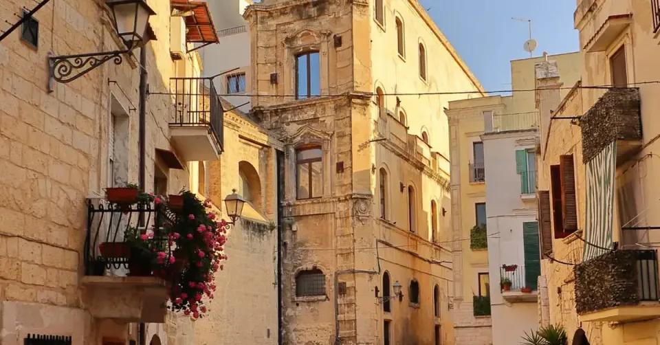 Bari Vecchia: History and Authenticity